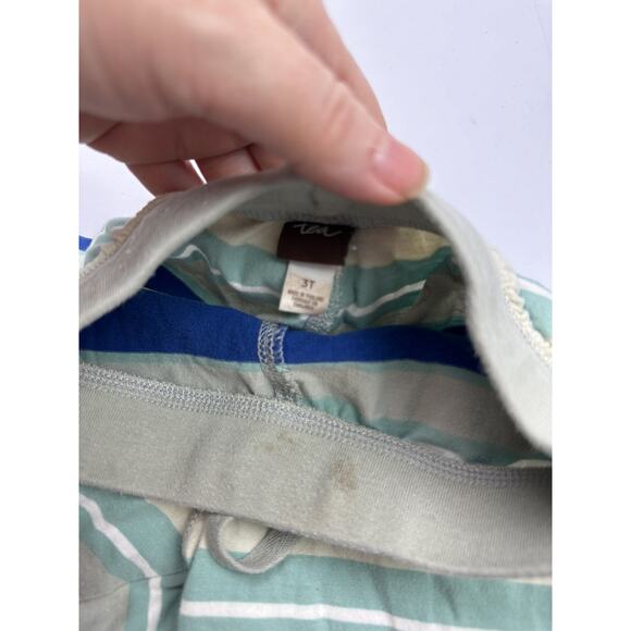 Boys Tea Collection Striped Shorts Size 3t - Picture 3 of 5
